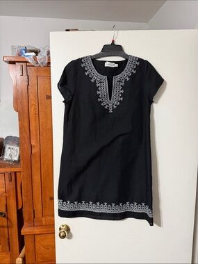 Vineyard Vines Black Short-Sleeve Embroidered Tunic Dress